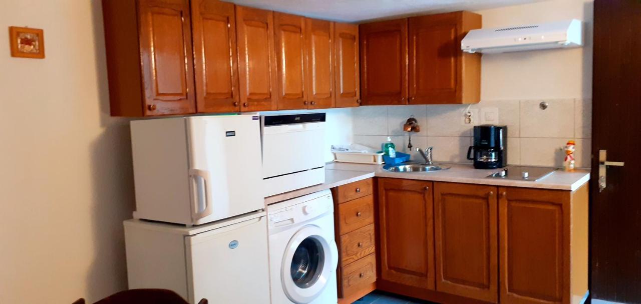 Luminaria Solis Vacation Home Рогозниця Екстер'єр фото