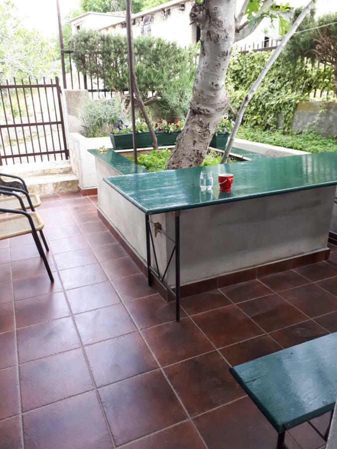 Luminaria Solis Vacation Home Рогозниця Екстер'єр фото