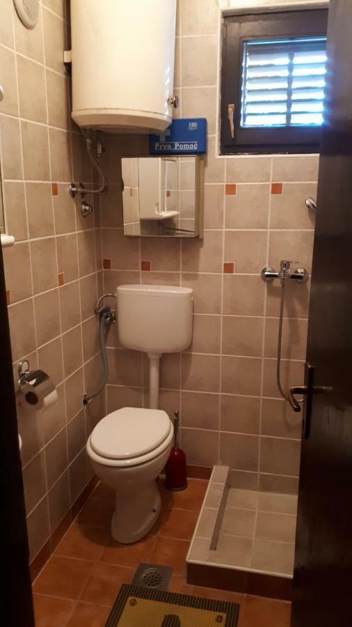 Luminaria Solis Vacation Home Рогозниця Екстер'єр фото